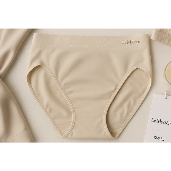 Mystere Seamless Comfort Hi Cut Brief Panty Small Papyrus Nude NWT - Picture 1 of 7
